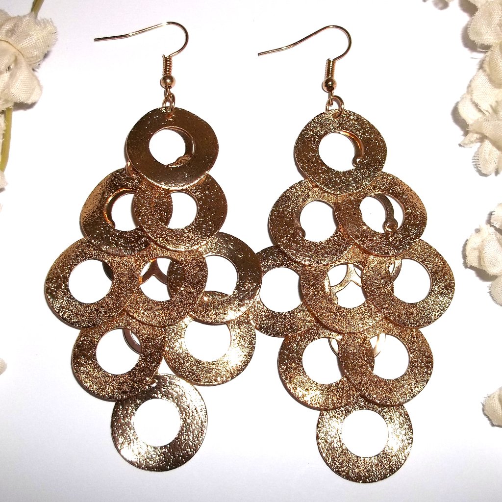 Gold Earrings D182